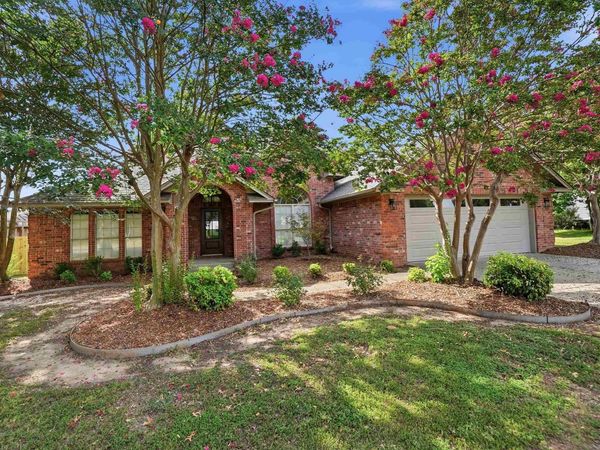 1015 Summerwood Drive, Conway, AR 72034
