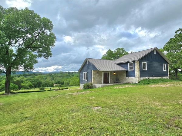 2380 Highway 143 , Berryville, AR 72616