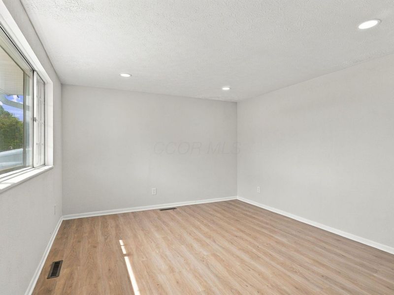 3792 Ardath Road , Columbus, OH 43228 Photo 9
