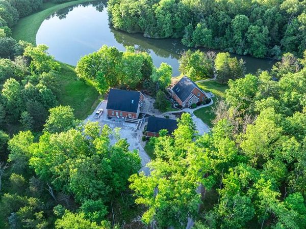 16602 N Steel Lane , Wood Lawn, IL 62898