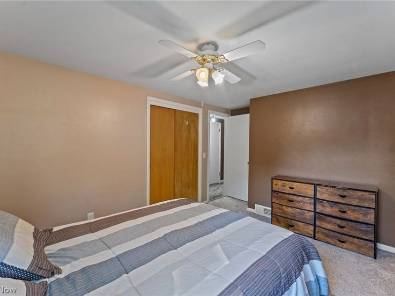 435 Cedar Drive, Cortland, OH 44410 Photo 10