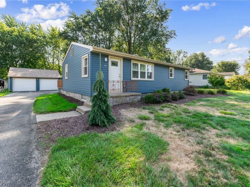 435 Cedar Drive, Cortland, OH 44410 Photo 3