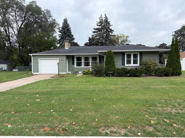 528 S 6th Street , La Crescent, MN 55947