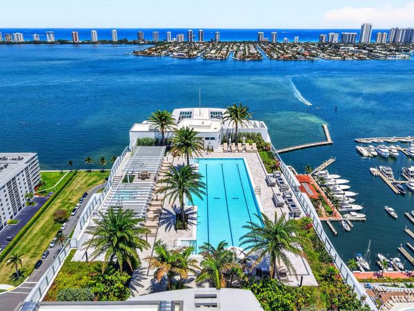 220 Lake Shore Drive, Unit 1708, Lake Park, FL 33403