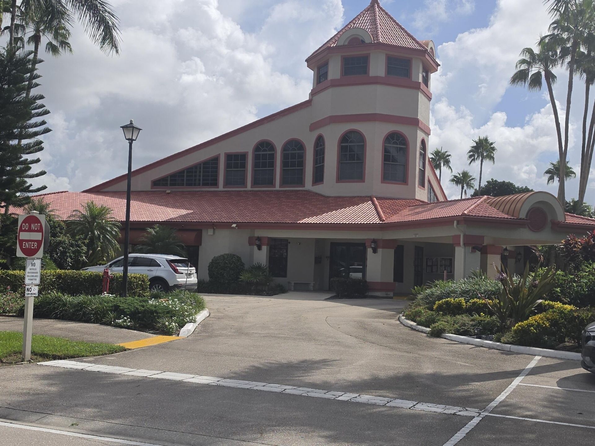 7852 Lexington Club Boulevard, Unit B, Delray Beach, FL 33446 Photo