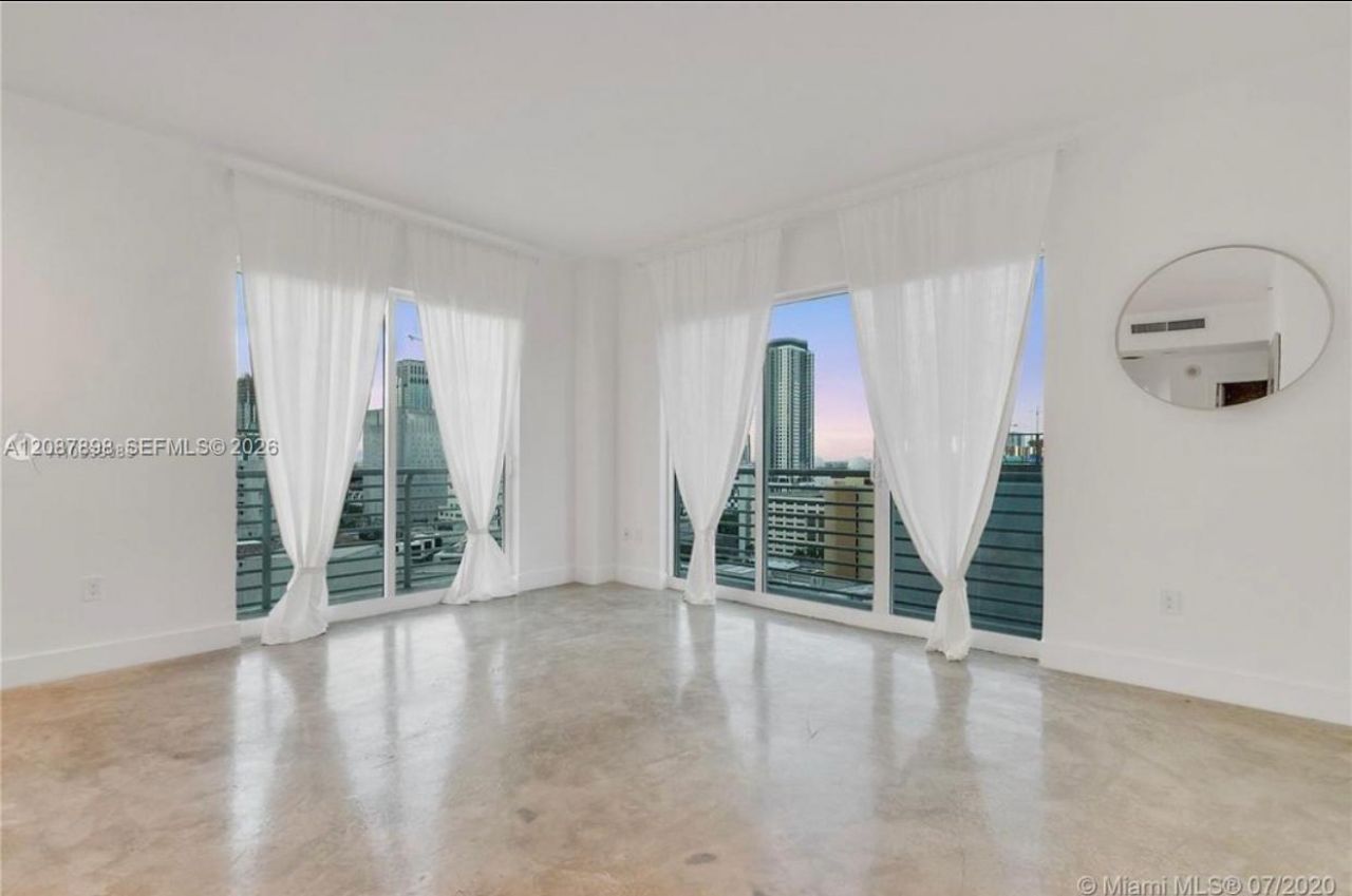 234 NE 3rd St, Unit 1701, Miami, FL 33132 Photo