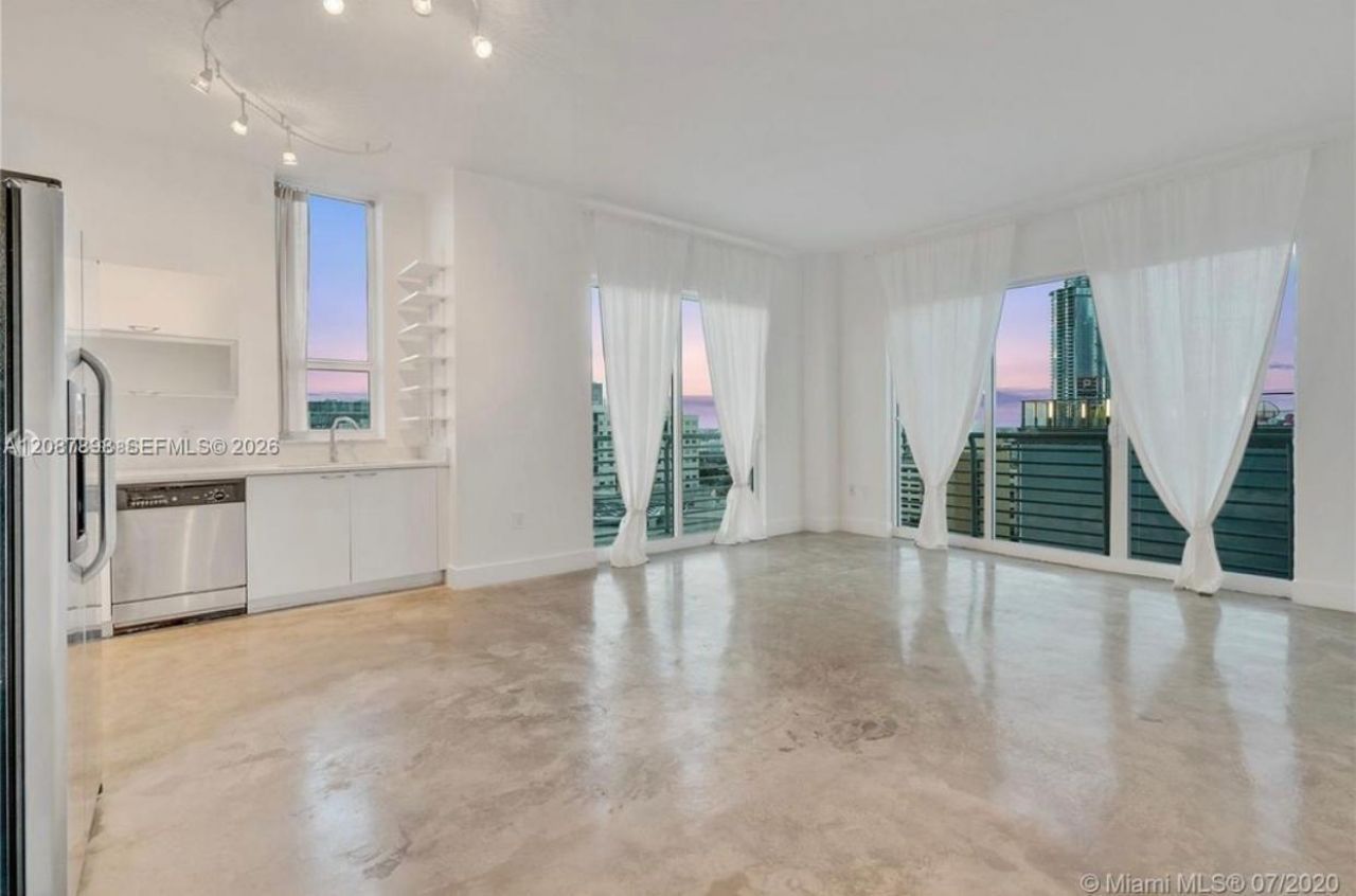 234 NE 3rd St, Unit 1701, Miami, FL 33132 Photo