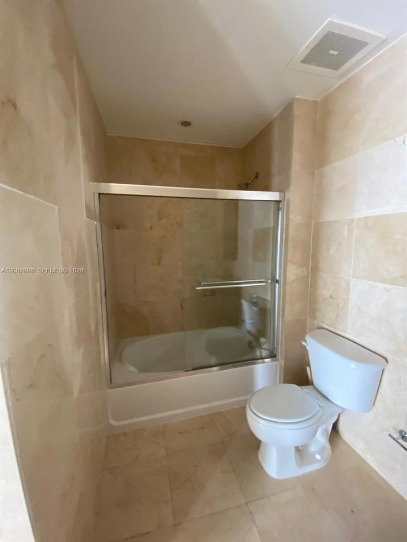 234 NE 3rd St, Unit 1701, Miami, FL 33132 Photo