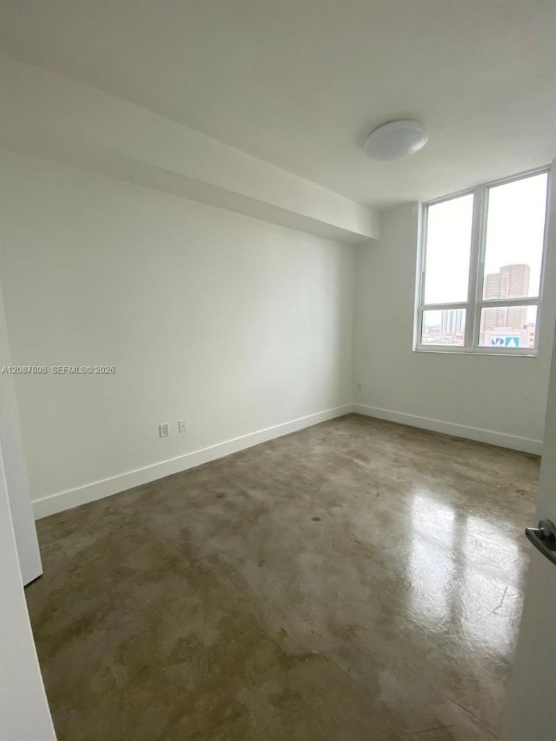 234 NE 3rd St, Unit 1701, Miami, FL 33132 Photo