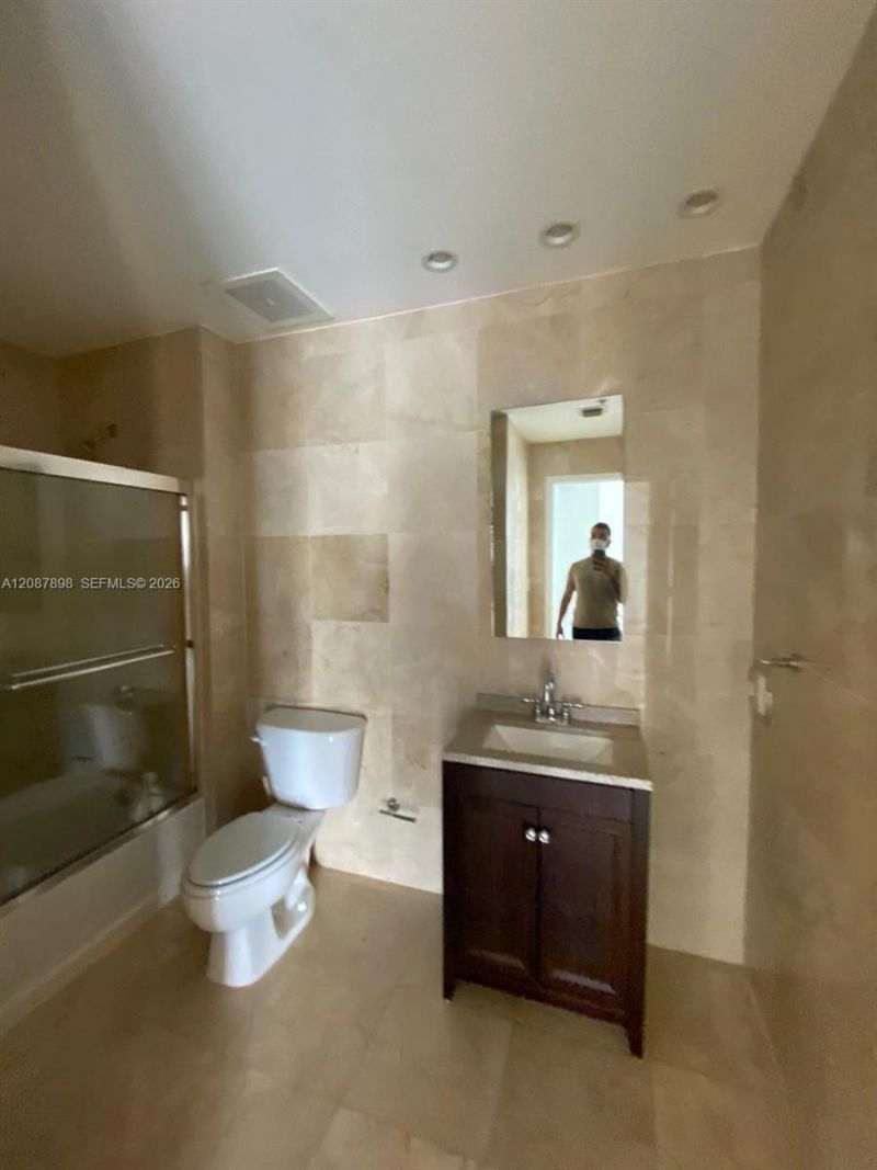 234 NE 3rd St, Unit 1701, Miami, FL 33132 Photo