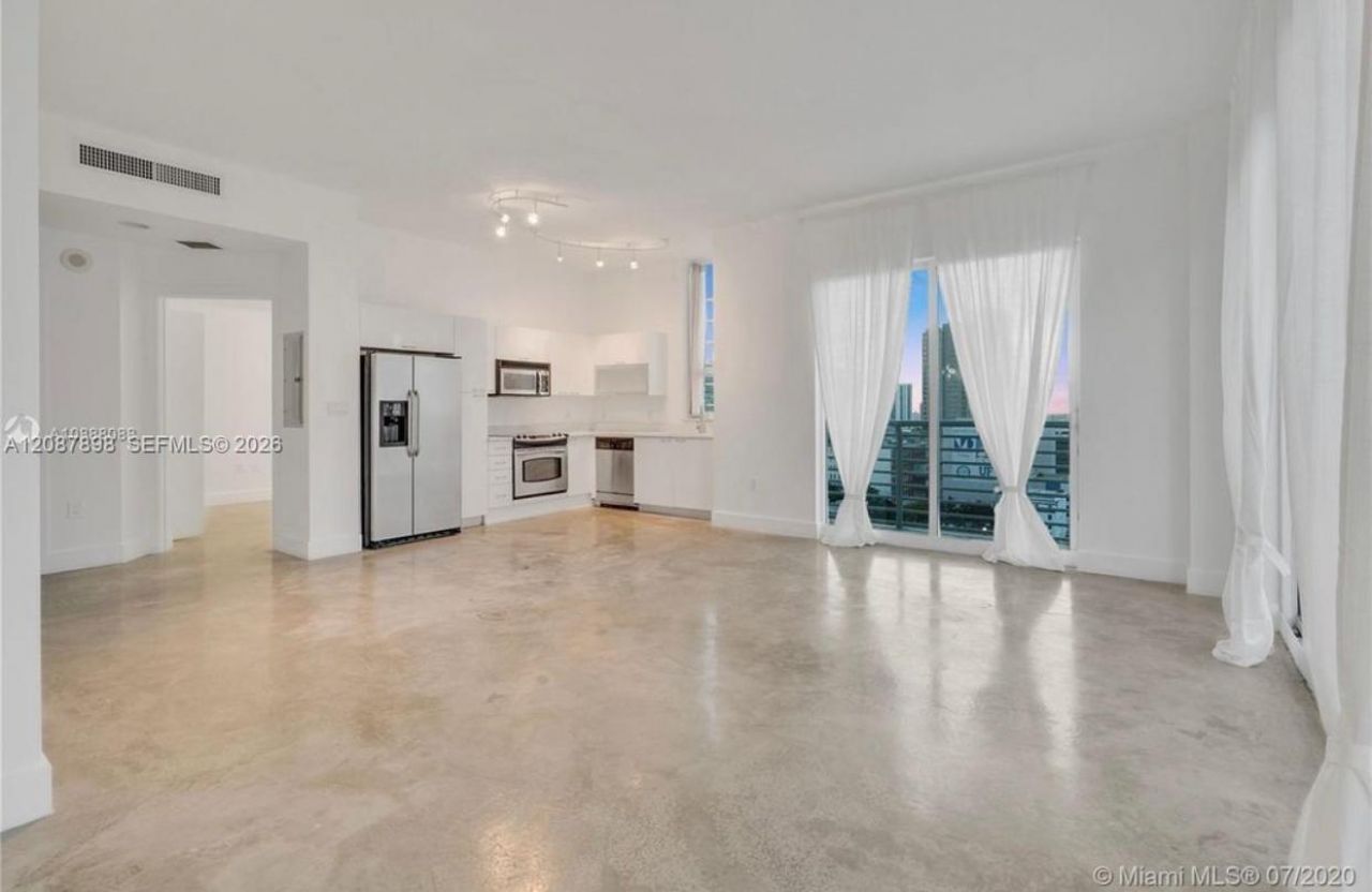 234 NE 3rd St, Unit 1701, Miami, FL 33132 Photo