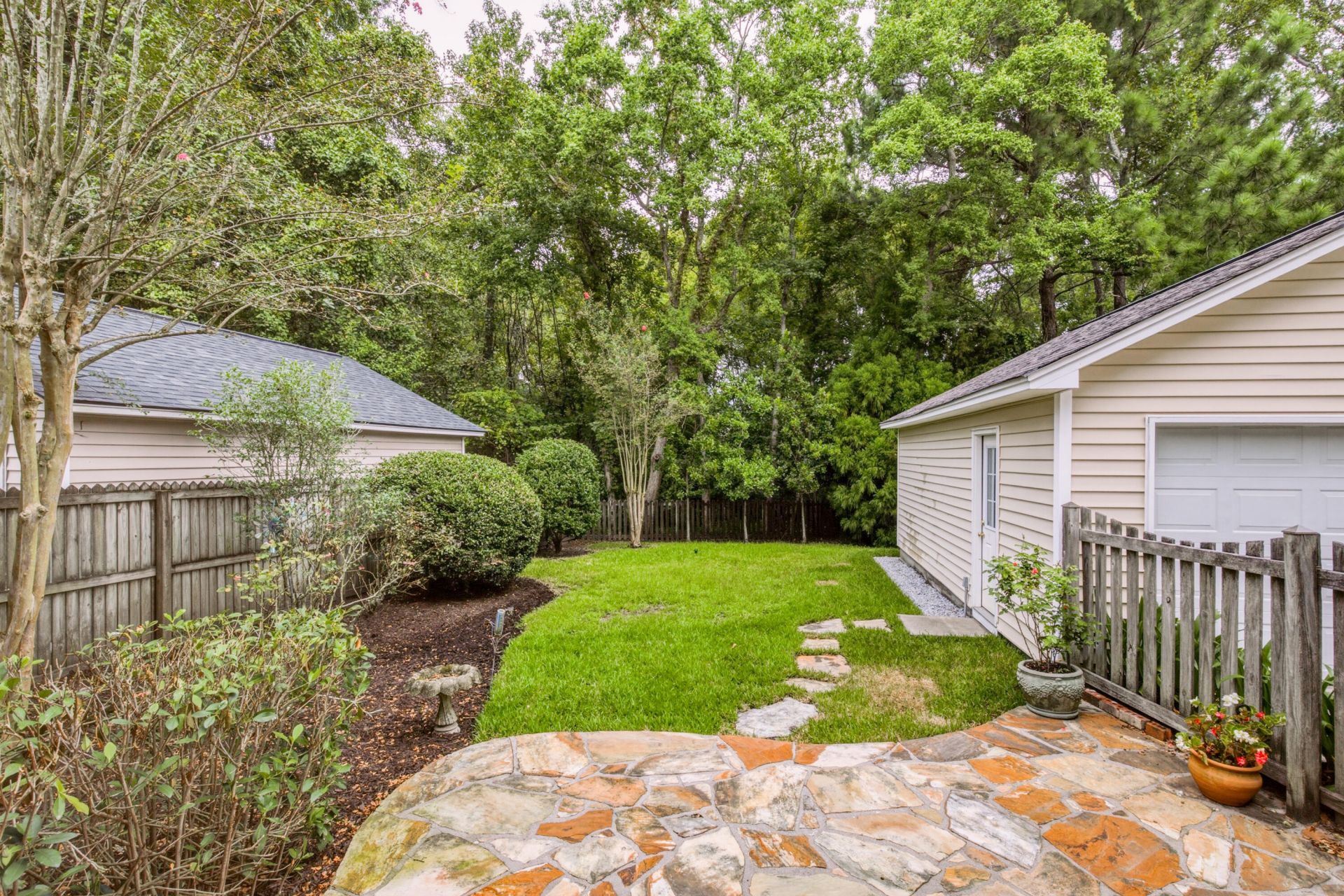 2324 Kennison Lane Photo 27
