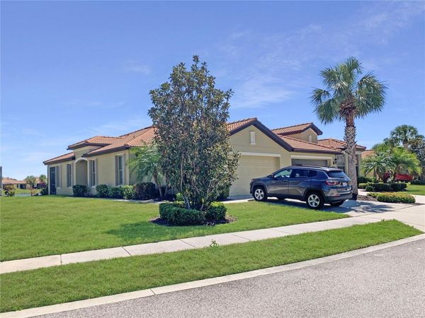 5472 SUNSET FALLS DRIVE , APOLLO BEACH, FL 33572