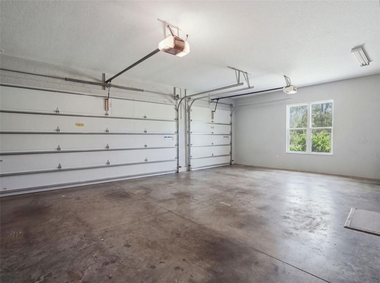 8333 Allen Drive, Weeki Wachee, FL 34613 Photo