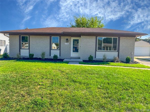 41462 Harvard Drive , Sterling Heights, Mi 48313