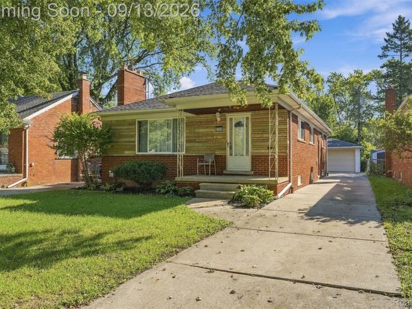8300 Virgil Street, Dearborn Heights, Mi 48127