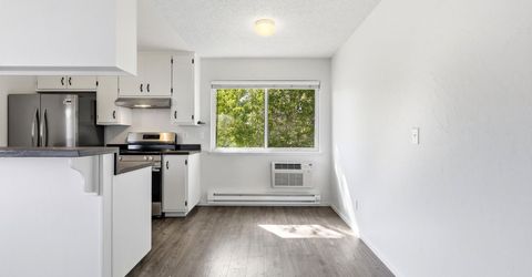 650 Jamaica Avenue, Unit 4, Reno, NV 89502 Photo