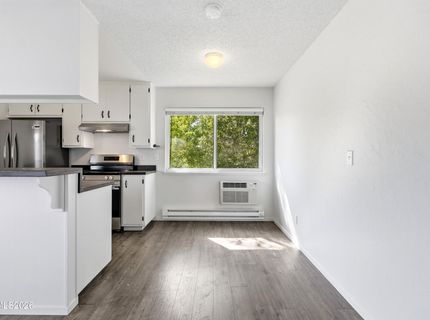 650 Jamaica Avenue, Unit 4, Reno, NV 89502 Photo