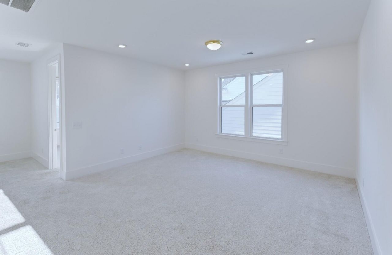 1008 Field Sparrow Drive Photo 17