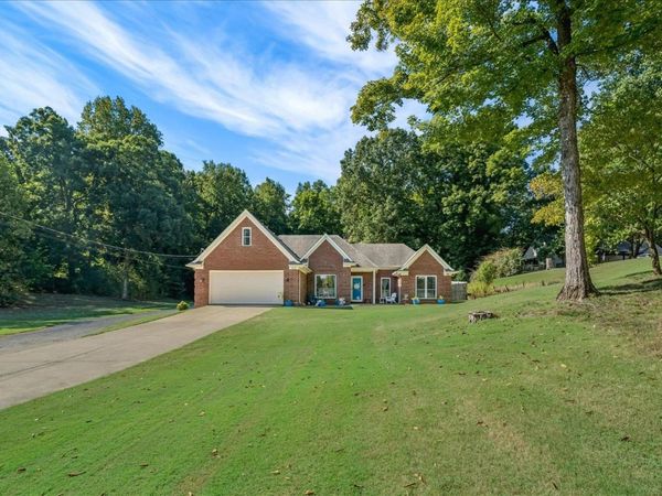 825 J E BLAYDES PKY, Atoka, TN 38004