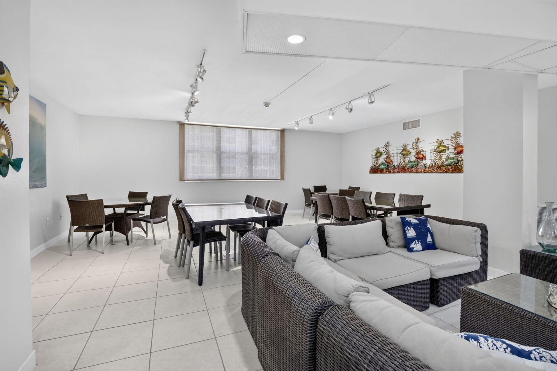 1701 S Ocean Drive, Unit 902, Hollywood, FL 33019 Photo