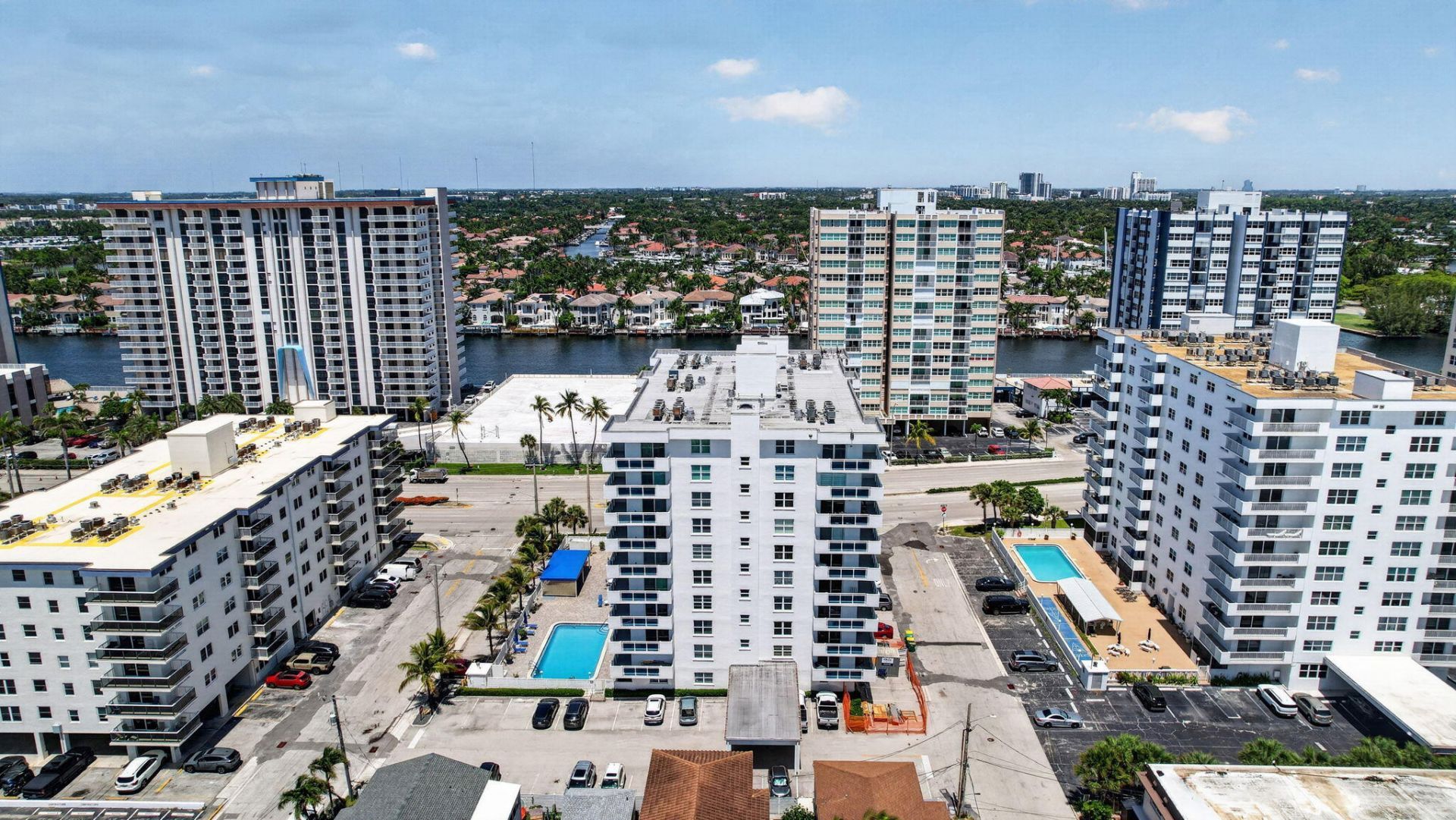 1701 S Ocean Drive, Unit 902, Hollywood, FL 33019 Photo