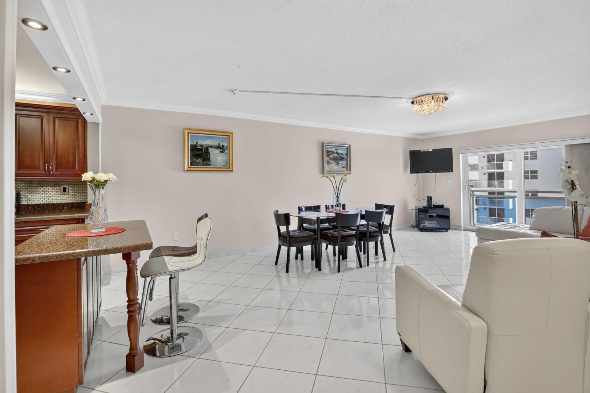 1701 S Ocean Drive, Unit 902, Hollywood, FL 33019 Photo