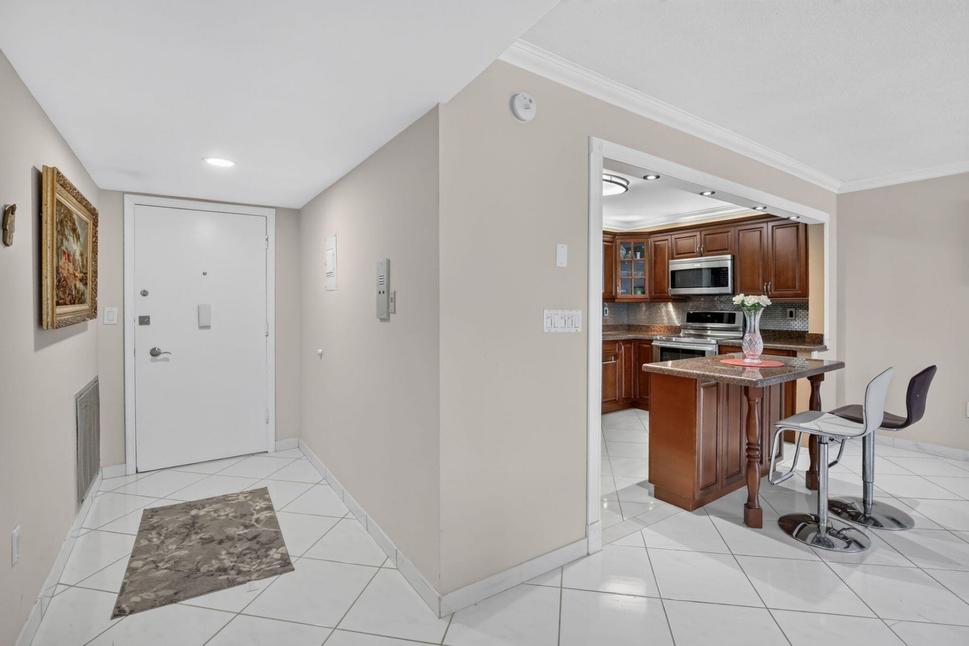1701 S Ocean Drive, Unit 902, Hollywood, FL 33019 Photo