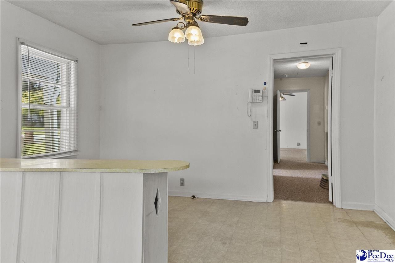 603 S Main Photo 14