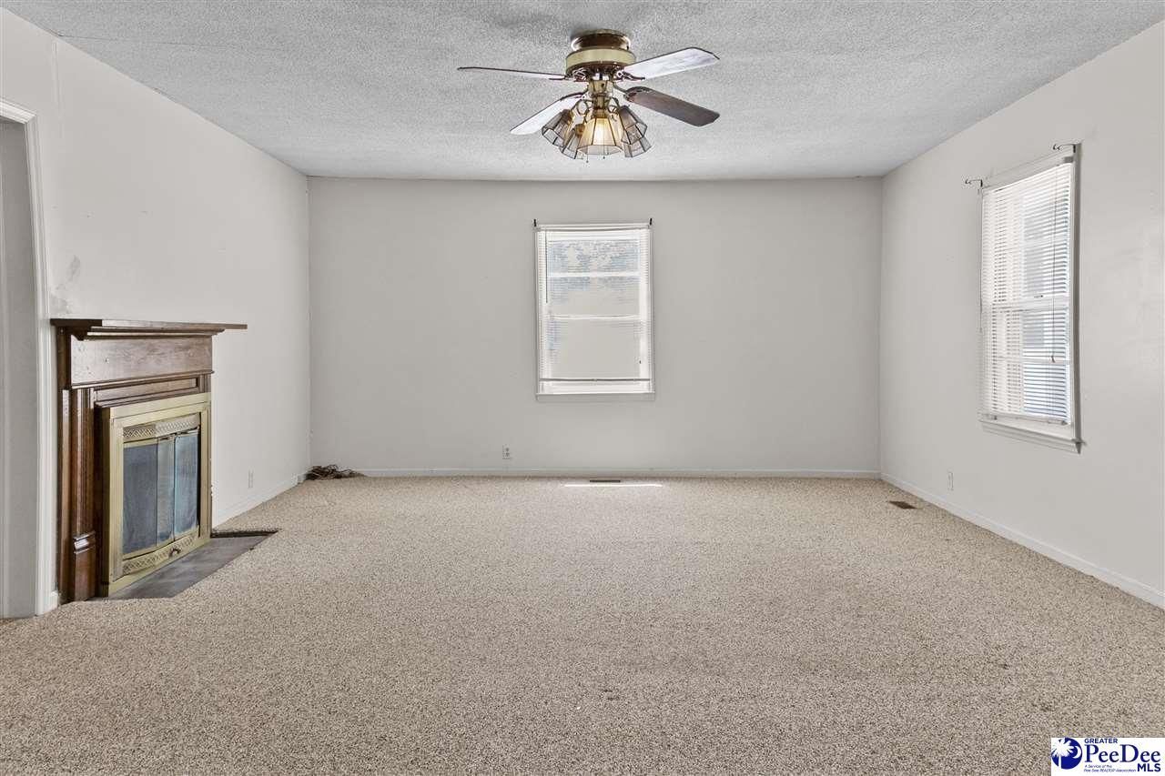 603 S Main Photo 17
