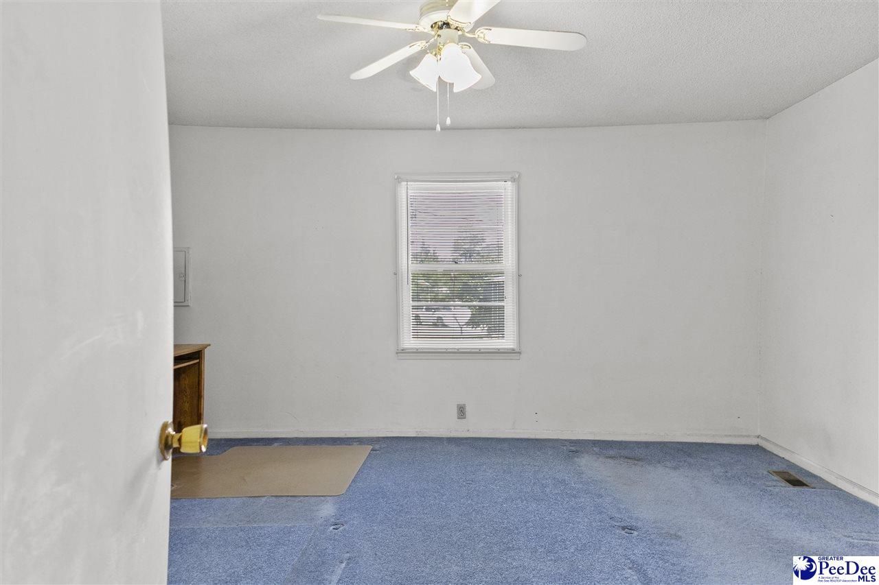 603 S Main Photo 19