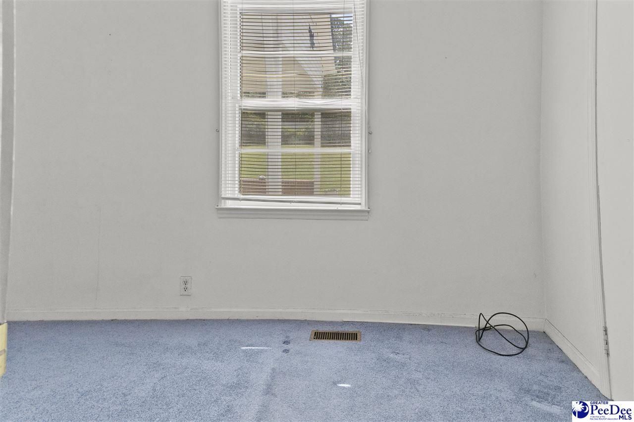 603 S Main Photo 24