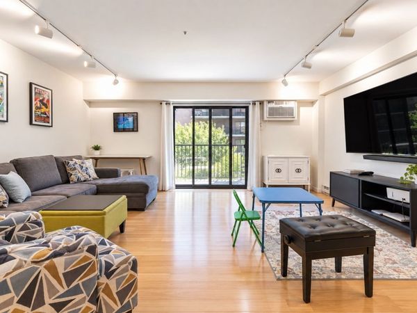 135 Pleasant St, Unit 201, Brookline, MA 02446