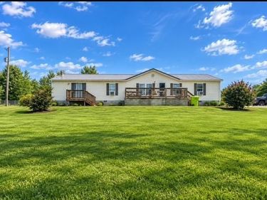 6401 Mt Zion Road, East Bernstadt, KY 40729