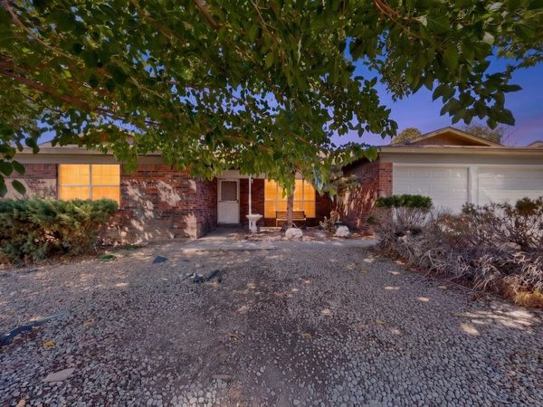3701 Naples Street NE, Albuquerque, NM 87111