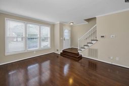 521 Wallace Way  photo 4