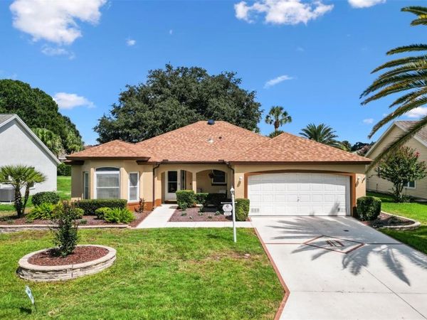 1042 SOLEDAD WAY , LADY LAKE, FL 32159