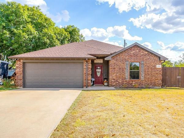 4000 NE 4th Street, Mineral Wells, TX 76067