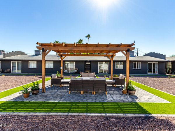 4142 N 10TH Street, Phoenix, AZ 85014