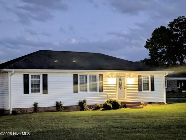 1035 W Saint James Street, Tarboro, NC 27886