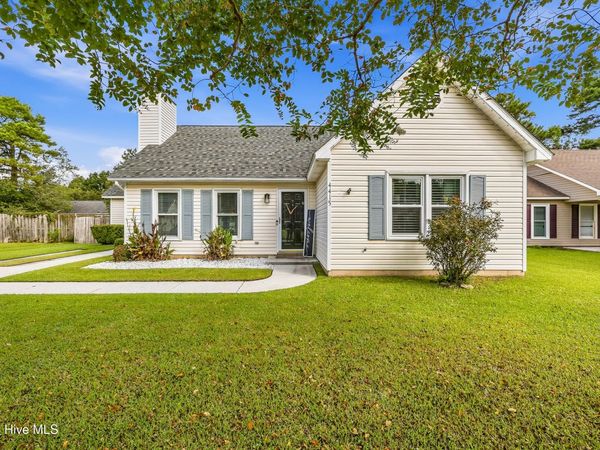 4415 Woodcroft Court , Wilmington, NC 28405