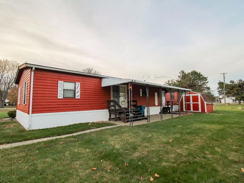 211 Sand Drive Drive, Vermilion, OH 44809 Photo 4