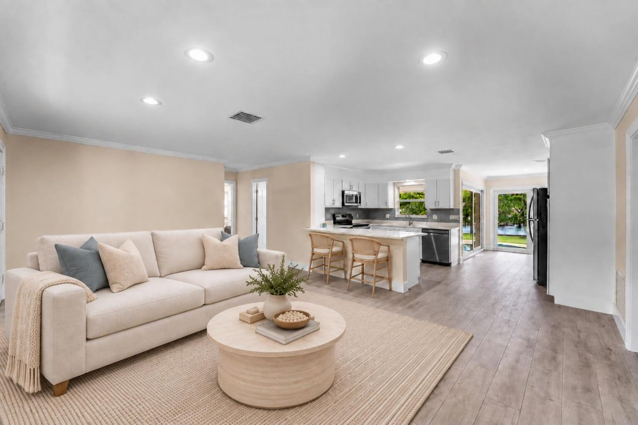 638 Shore Drive, Boynton Beach, FL 33435 Photo