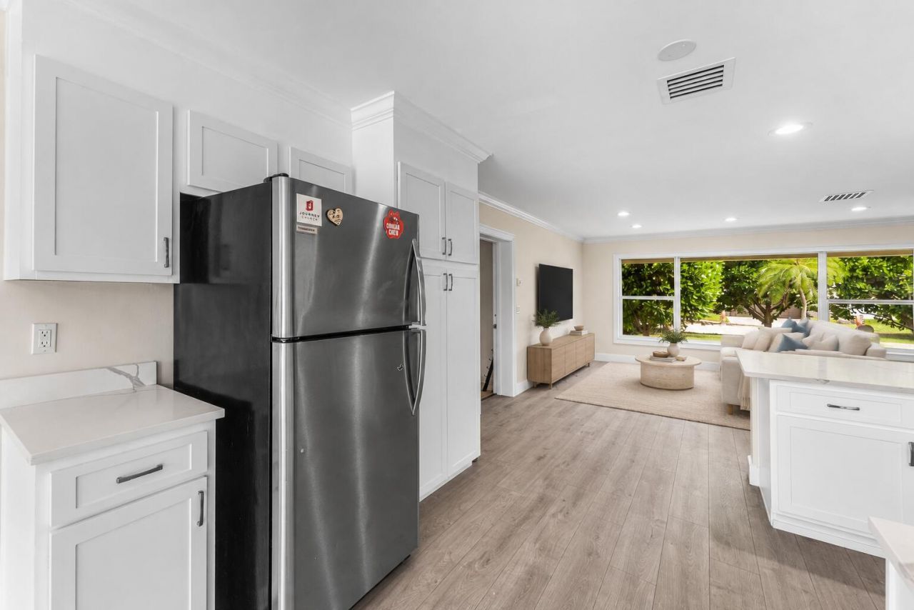 638 Shore Drive, Boynton Beach, FL 33435 Photo