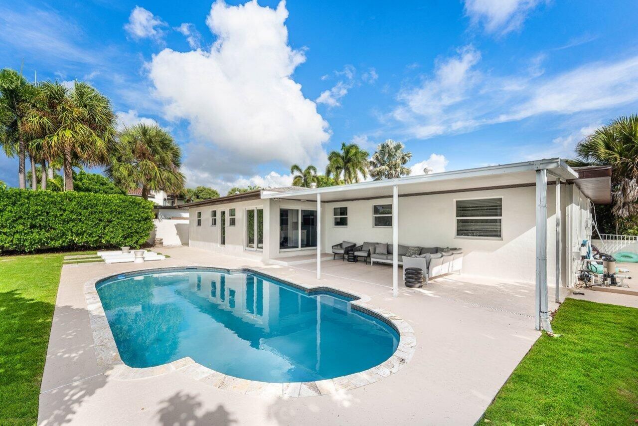 638 Shore Drive, Boynton Beach, FL 33435 Photo