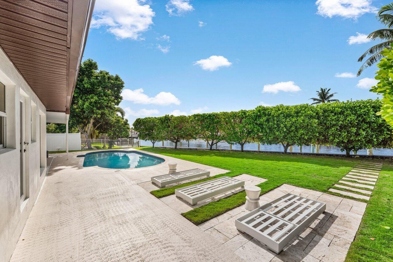 638 Shore Drive, Boynton Beach, FL 33435 Photo