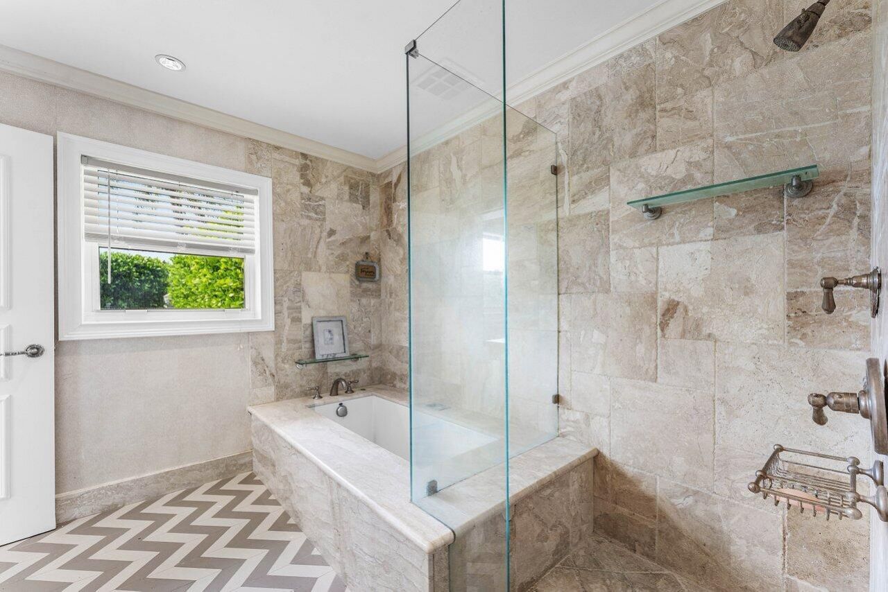638 Shore Drive, Boynton Beach, FL 33435 Photo
