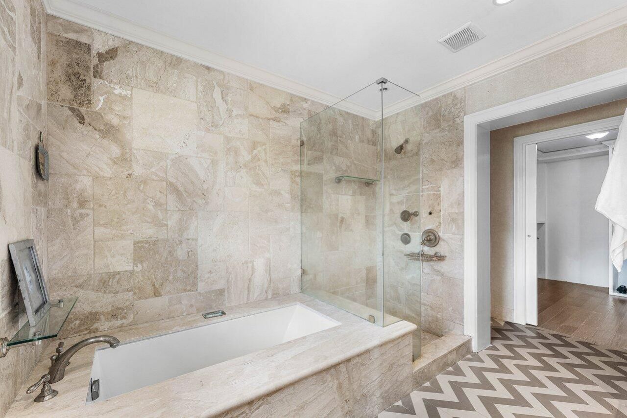 638 Shore Drive, Boynton Beach, FL 33435 Photo