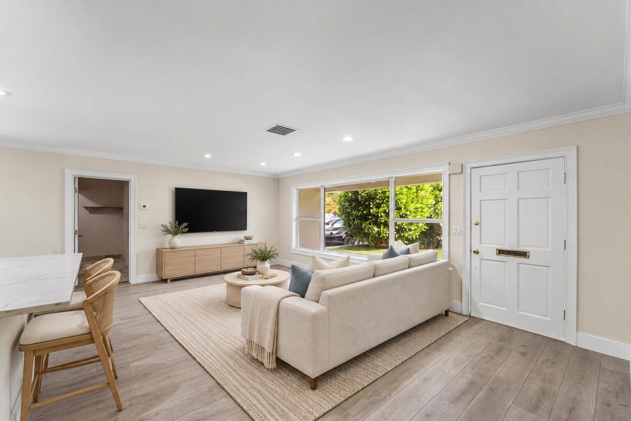 638 Shore Drive, Boynton Beach, FL 33435 Photo