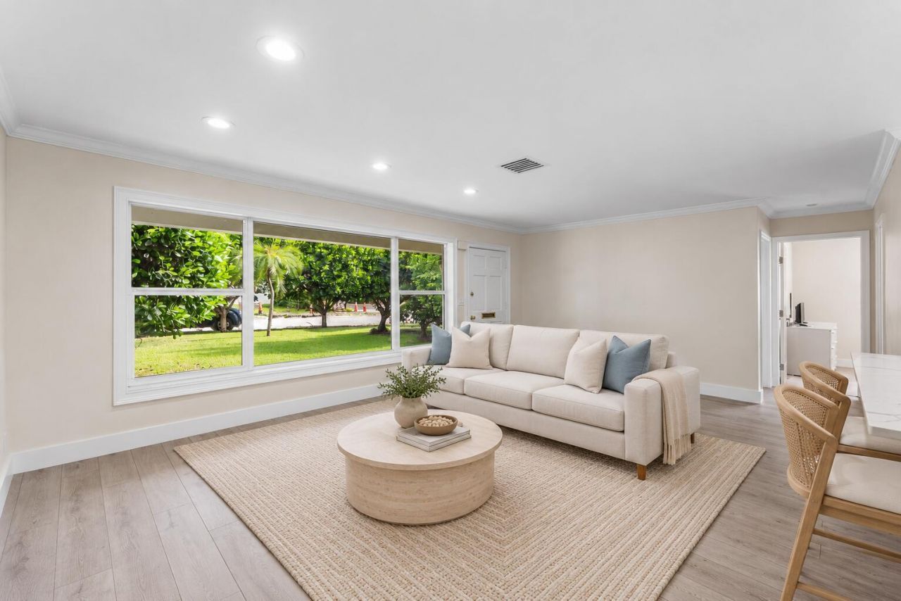 638 Shore Drive, Boynton Beach, FL 33435 Photo